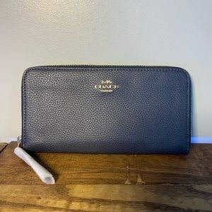 Never used Coach Long Zip Around Wallet Blue no tags